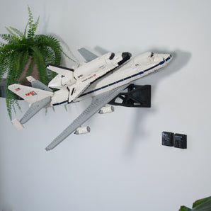 Supporto a parete regolabile per modello NASA Shuttle Carrier