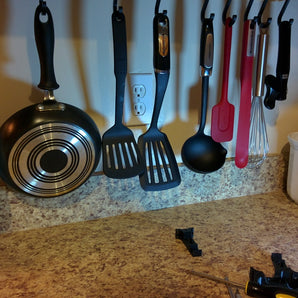 Versatile supporto per utensili da cucina
