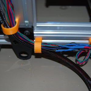 Supporto per cavi a scatto Maker Slide / Hadron Ord Bot