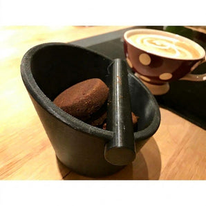 Contenitore compatto per fondi di caffè per macchina espresso