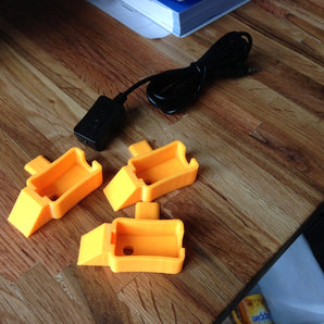 Supporto isolante per blaster IR per telecomando TV