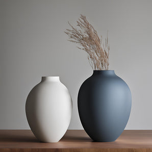 Vaso amphora moderno ed elegante