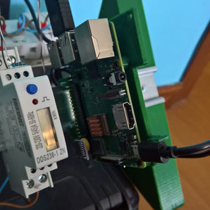Staffa per guida DIN per Raspberry Pi (modello B+ e successivi)