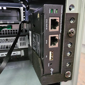 Montaggio su rack verticale Omada OC200