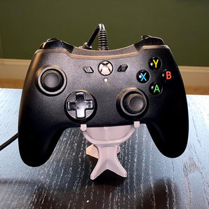 Elegante supporto per controller Xbox in design generativo