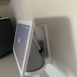 Google Nest Hub - Montaggio a parete con ripiano per presa (4 pezzi)