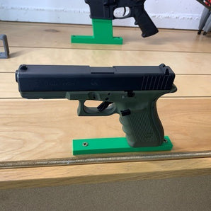 Montaggio a parete Glock 17 con meccanismo di blocco