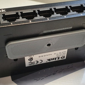 Staffa da parete per D-Link DGS-105GL